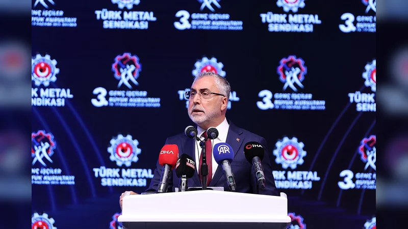 Bakan Işıkhan Genç İşçiler Kurultayı'na Katıldı - Görsel 1
