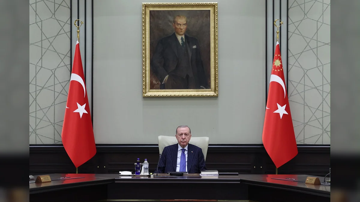 Kabine Toplantısı Cumhurbaşkanlığı Külliyesi'nde Başladı