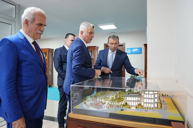 Ticaret Bakanı Ömer Bolat Pendik Belediyesi'ni Ziyaret Etti - Görsel 3