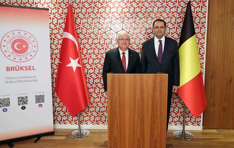Bakan Yaşar Güler Brüksel'de Büyükelçilik ve Ataşeliği Ziyaret Etti - Görsel 2