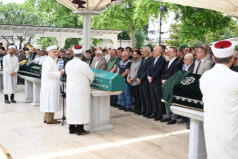 Bakan Uraloğlu, Saliha Karaismailoğlu'nun Cenazesine Katıldı - Görsel 3