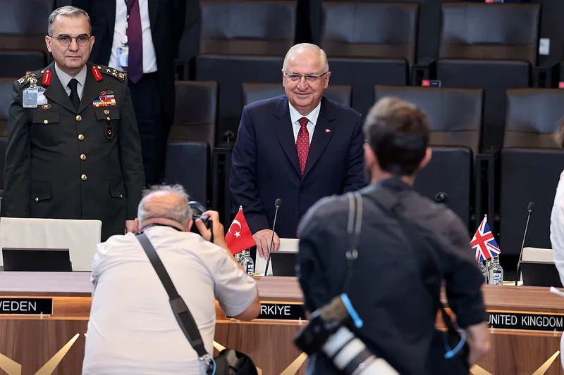 Bakan Yaşar Güler NATO Savunma Bakanları Toplantısı'na Katıldı - Görsel 2