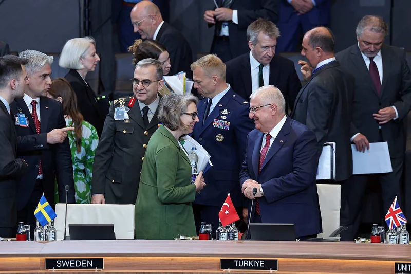 Bakan Yaşar Güler NATO Savunma Bakanları Toplantısı'na Katıldı - Görsel 3