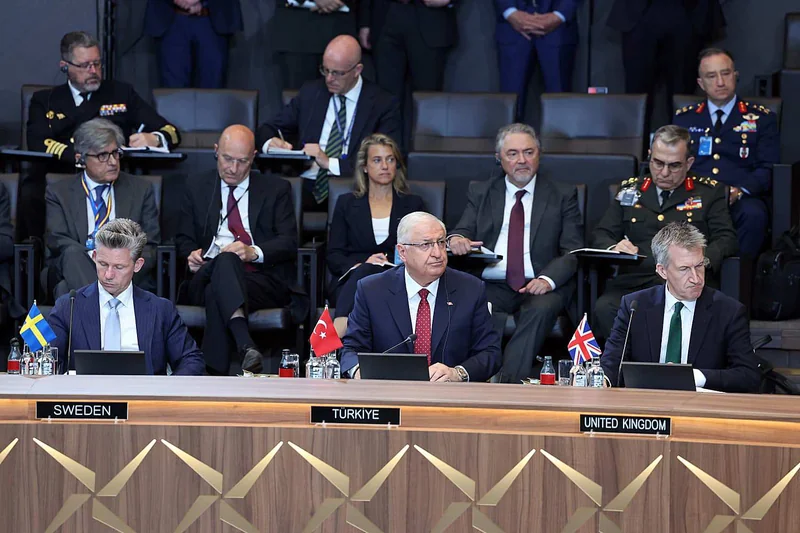 Bakan Yaşar Güler NATO Savunma Bakanları Toplantısı'na Katıldı - Görsel 4
