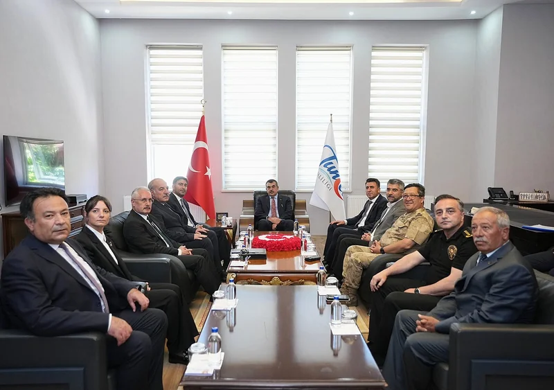 Bakan Yusuf Tekin Tunceli'de Eğitim Yatırımlarını Değerlendirdi - Görsel 2