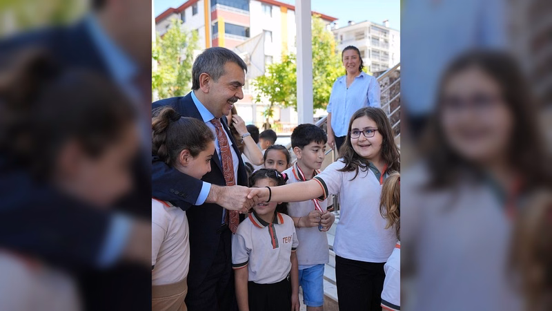 Bakan Yusuf Tekin Tunceli'de Öğrencilerle Buluştu - Görsel 1