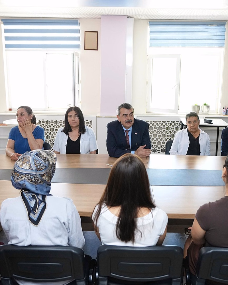 Bakan Yusuf Tekin Tunceli'de Öğrencilerle Buluştu - Görsel 3