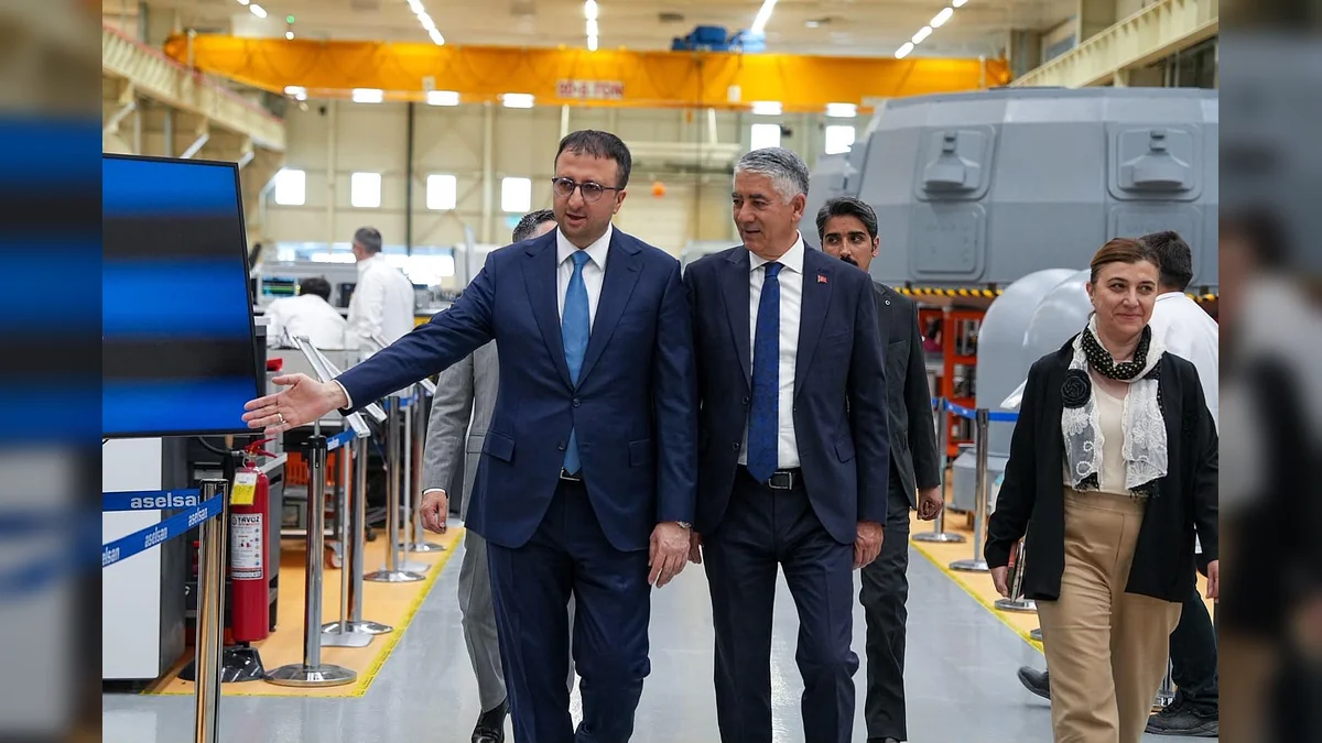 Dışişleri Bakan Yardımcısı H. Ali Özel'den ASELSAN'a Ziyaret