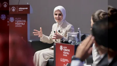 Ailede Türkiye Yüzyılı Zirvesi İstanbul'da Gerçekleşti