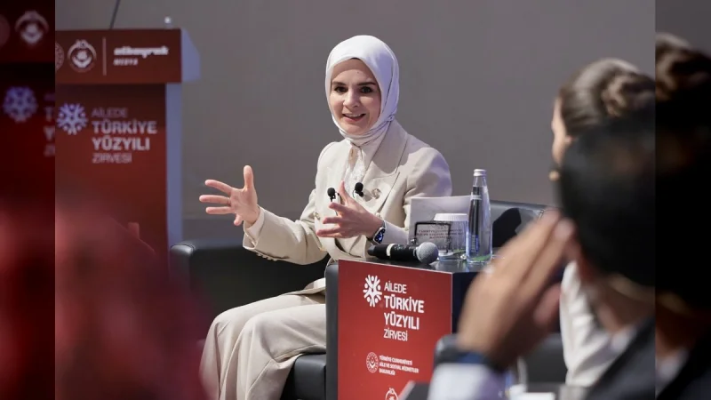 Ailede Türkiye Yüzyılı Zirvesi İstanbul'da Gerçekleşti